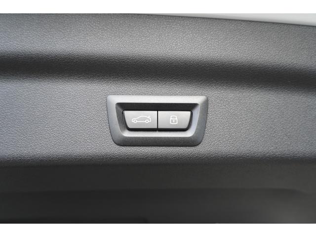 X1 sDrive 18i Mスポーツ 弊社元デモカー テクノロジーパッケージ ドライビングアシストプロフェッショナル ヘッドアップディスプレイ パーキングアシストプラス オートテールゲート ワイヤレスチャージ 18インチAW 認定中古車(14枚目)