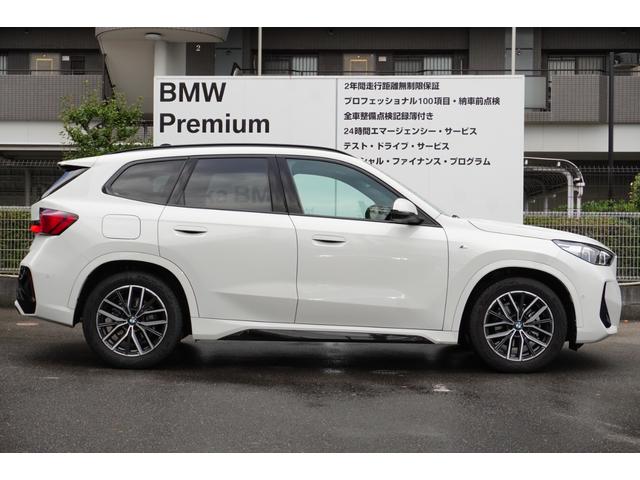 X1 sDrive 18i Mスポーツ 弊社元デモカー テクノロジーパッケージ ドライビングアシストプロフェッショナル ヘッドアップディスプレイ パーキングアシストプラス オートテールゲート ワイヤレスチャージ 18インチAW 認定中古車(18枚目)