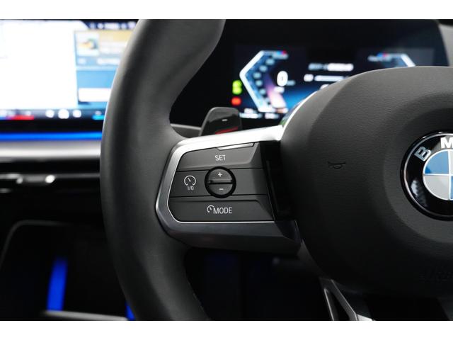 X1 sDrive 18i Mスポーツ 弊社元デモカー テクノロジーパッケージ ドライビングアシストプロフェッショナル ヘッドアップディスプレイ パーキングアシストプラス オートテールゲート ワイヤレスチャージ 18インチAW 認定中古車(33枚目)