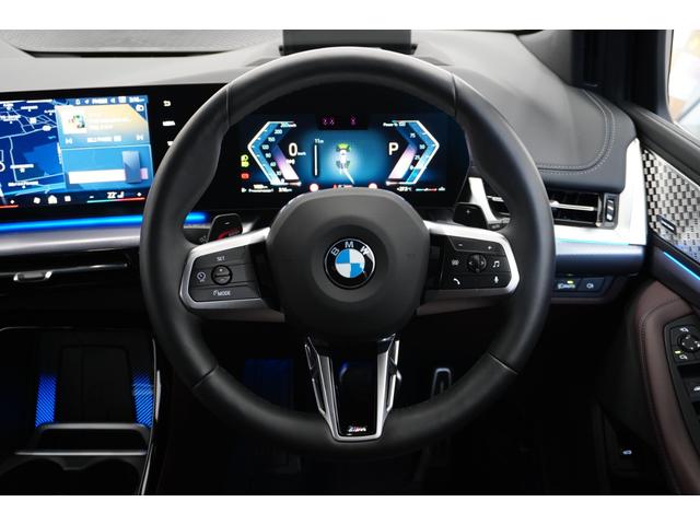 ２シリーズ ２１８ｄアクティブツアラー　Ｍスポーツ　ハイラインＰ　弊社デモカー　テクノロジーＰ　ハイラインＰ　ドライビングアシストプロフェッショナル　パーキングアシストプラス　ＨＵＤ　ｈａｒｍａｎ／ｋａｒｄｏｎ　ＨｉＦｉスピーカーシステム　ＬＥＤ　正規認定中古車（8枚目）