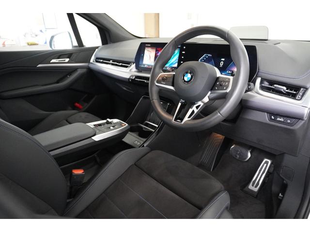 ２シリーズ ２１８ｄアクティブツアラー　Ｍスポーツ　弊社元デモカー　テクノロジーパッケージ　ドライビングアシストプロ　パーキングアシストプラス　ヘッドアップディスプレイ　アダプティブＬＥＤヘッドライト　オートトランク　インテリアカメラ　認定中古車（25枚目）