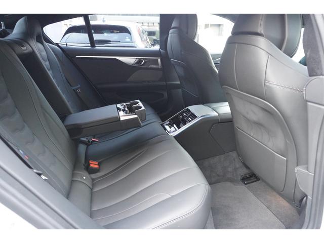 8シリーズ 840i グランクーペ Mスポーツ 弊社下取ワンオーナー アダプティブMサス(アクティブスタビライザー付き) ブラックメリノレザー 20インチMライトアロイ パノラマガラスサンルーフ ドライビングアシストプロ LED 正規認定中古車(54枚目)