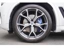 ｘＤｒｉｖｅ　３５ｄ　Ｍスポーツハイラインパッケージ　弊社下取１オ－ナ－　リヤエンター　パノラマガラスＳＲ　コンフォ－ト・アンビエントエアーパッケージ　　フロントベンチレーションシート　フロントマッサージシート　コニャックレザー　クリスタルシフトノブ（30枚目）