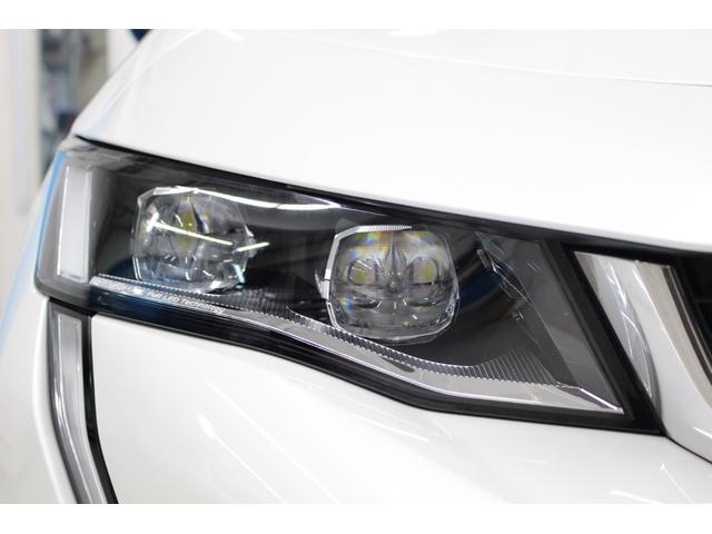 �C���e���W�F���g�n�C�r�[���́A�O���̏󋵂𕪐͂��A�Ό��Ԃ�O���ԗ������m�����ꍇ�ɁA�n�C�r�[���ƃ��[�r�[���������Ő؂芷���āA�O�����E���m�ۂ����i�̋@�\�ł������܂��B