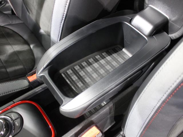 ＭＩＮＩ ジョンクーパーワークス　クロスオーバー　レベルグリーン／認定中古車／ＨＤＤナビ／バックモニター／電動リヤゲート／ＥＴＣ／アイドリングストップ／ＬＥＤヘッドライト／前後ＰＤＣ／４ＷＤ／アクティブクルーズコントロール／盗難防止／衝突軽減システム（60枚目）