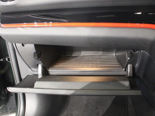 ＭＩＮＩ ジョンクーパーワークス　クロスオーバー　レベルグリーン／認定中古車／ＨＤＤナビ／バックモニター／電動リヤゲート／ＥＴＣ／アイドリングストップ／ＬＥＤヘッドライト／前後ＰＤＣ／４ＷＤ／アクティブクルーズコントロール／盗難防止／衝突軽減システム（62枚目）