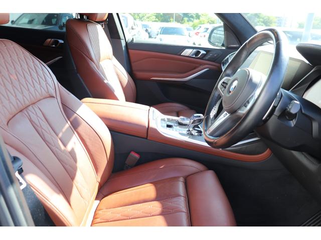 Ｘ７ ｘＤｒｉｖｅ　４０ｄ　Ｍスポーツ　カーボンブラック／認定中古車／ディーラー／本革／ＡＣＣ／キーレス／シートヒーター／衝突被害軽減ブレーキ／電動リアゲート／バックモニター／４ＷＤ／パワーシート／ＥＴＣ／ＬＥＤヘッドライト／前後ＰＤＣ（30枚目）