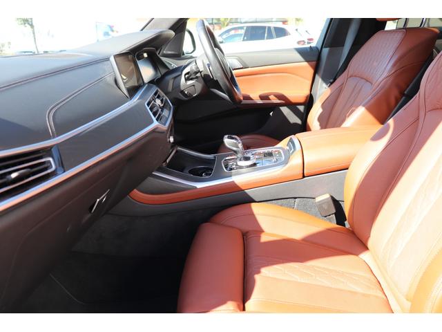 Ｘ７ ｘＤｒｉｖｅ　４０ｄ　Ｍスポーツ　カーボンブラック／認定中古車／ディーラー／本革／ＡＣＣ／キーレス／シートヒーター／衝突被害軽減ブレーキ／電動リアゲート／バックモニター／４ＷＤ／パワーシート／ＥＴＣ／ＬＥＤヘッドライト／前後ＰＤＣ（53枚目）