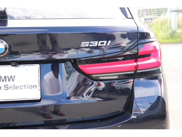 ５シリーズ ５３０ｉツーリング　Ｍスポーツ　カーボンブラック／認定中古車／インテリジェントセーフティ／電動シート／ナビ／Ｂｌｕｅｔｏｏｔｈ／ＬＥＤヘッドライト／ＥＴＣ／レザーシート／シートヒーター／オートテールゲート／バックカメラ／前車追従機能（19枚目）