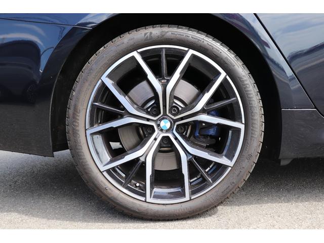 ５シリーズ ５３０ｉツーリング　Ｍスポーツ　カーボンブラック／認定中古車／インテリジェントセーフティ／電動シート／ナビ／Ｂｌｕｅｔｏｏｔｈ／ＬＥＤヘッドライト／ＥＴＣ／レザーシート／シートヒーター／オートテールゲート／バックカメラ／前車追従機能（21枚目）