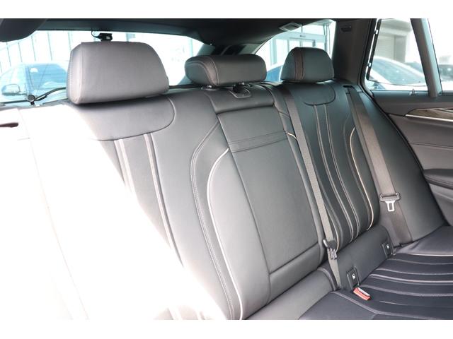 ５シリーズ ５３０ｉツーリング　Ｍスポーツ　カーボンブラック／認定中古車／インテリジェントセーフティ／電動シート／ナビ／Ｂｌｕｅｔｏｏｔｈ／ＬＥＤヘッドライト／ＥＴＣ／レザーシート／シートヒーター／オートテールゲート／バックカメラ／前車追従機能（34枚目）