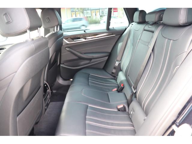 ５シリーズ ５３０ｉツーリング　Ｍスポーツ　カーボンブラック／認定中古車／インテリジェントセーフティ／電動シート／ナビ／Ｂｌｕｅｔｏｏｔｈ／ＬＥＤヘッドライト／ＥＴＣ／レザーシート／シートヒーター／オートテールゲート／バックカメラ／前車追従機能（41枚目）