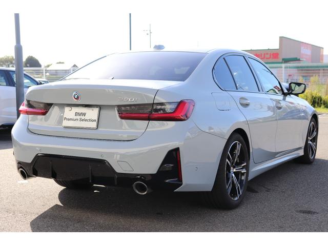 ３シリーズ ３２０ｉ　Ｍスポーツ　ハイラインパッケージ　ブルックリングレー／オートハイビーム／スマートキー／ＡＣＣ／パワーシート／ナビ／レーンアシスト／被害軽減ブレーキ／ＬＥＤ／Ｂｌｕｅｔｏｏｔｈ／ＥＴＣ／シートヒーター／前後センサー／アラウンドカメラ（10枚目）