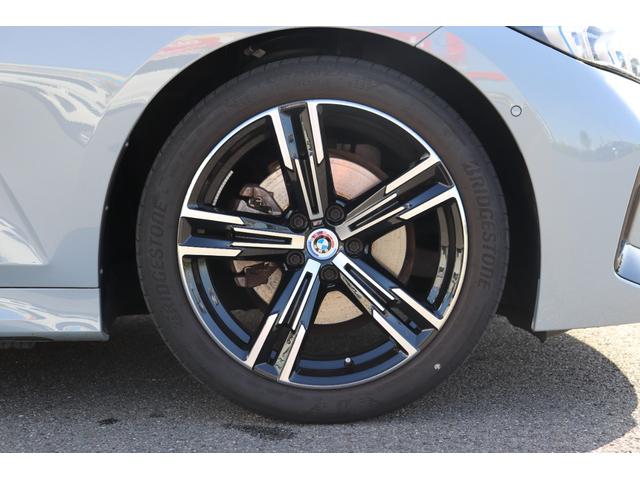 ３シリーズ ３２０ｉ　Ｍスポーツ　ハイラインパッケージ　ブルックリングレー／オートハイビーム／スマートキー／ＡＣＣ／パワーシート／ナビ／レーンアシスト／被害軽減ブレーキ／ＬＥＤ／Ｂｌｕｅｔｏｏｔｈ／ＥＴＣ／シートヒーター／前後センサー／アラウンドカメラ（13枚目）