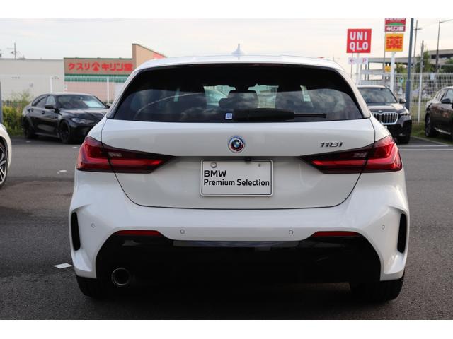 １シリーズ １１８ｉ　Ｍスポーツ　アルピンホワイト／認定中古車／ディーラー／レンタアップ／ブルートゥース／コーナーセンサー／ＥＴＣ／ＬＥＤヘッド／ＡＣＣ／バックカメラ／電動シ－ト／ＵＳＢ／スマートキー／ＨＤＤナビ／ナビ／キーレス（8枚目）