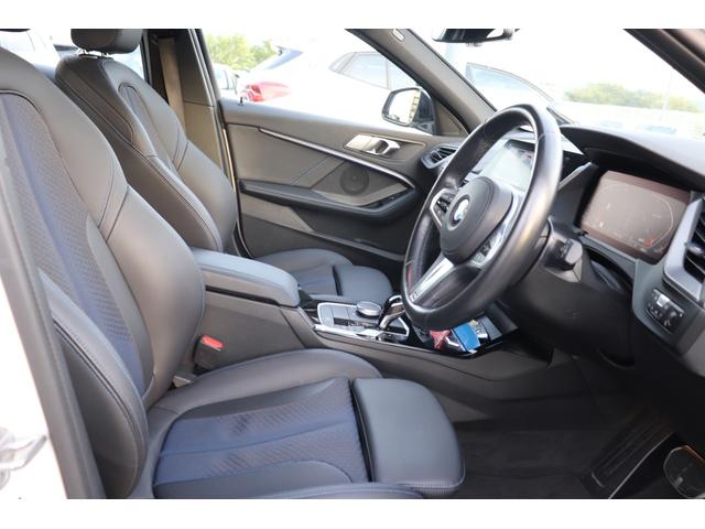 １シリーズ １１８ｉ　Ｍスポーツ　アルピンホワイト／認定中古車／ディーラー／レンタアップ／ブルートゥース／コーナーセンサー／ＥＴＣ／ＬＥＤヘッド／ＡＣＣ／バックカメラ／電動シ－ト／ＵＳＢ／スマートキー／ＨＤＤナビ／ナビ／キーレス（30枚目）