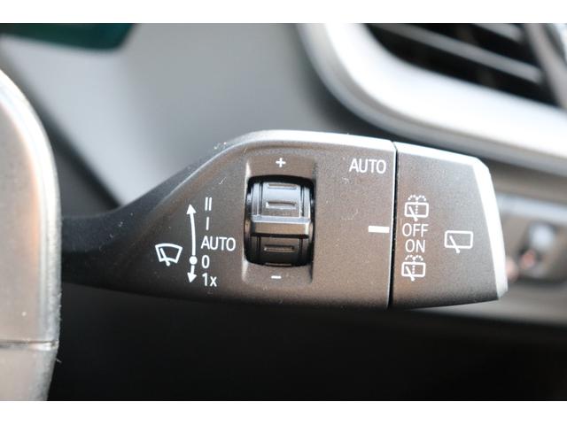 １シリーズ １１８ｉ　Ｍスポーツ　アルピンホワイト／認定中古車／ディーラー／レンタアップ／ブルートゥース／コーナーセンサー／ＥＴＣ／ＬＥＤヘッド／ＡＣＣ／バックカメラ／電動シ－ト／ＵＳＢ／スマートキー／ＨＤＤナビ／ナビ／キーレス（60枚目）