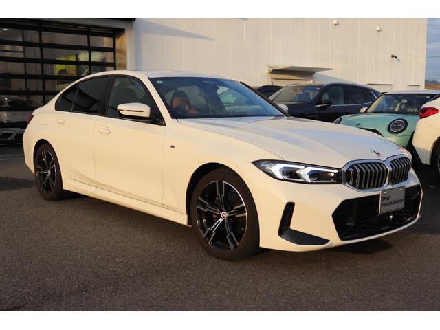 ３シリーズ ３２０ｄ　ｘＤｒｉｖｅＭスポーツハイラインパッケージ　アルピンホワイト／認定中古車／ディーラー／レンタアップ／３６０°カメラ／ＥＴＣ／ＬＥＤ／ナビ／インテリジェントセーフティ／シートヒーター／４ＷＤ／ＨＤＤ／電動シート／ＵＳＢ／Ｂｌｕｅｔｏｏｔｈ／本革（3枚目）