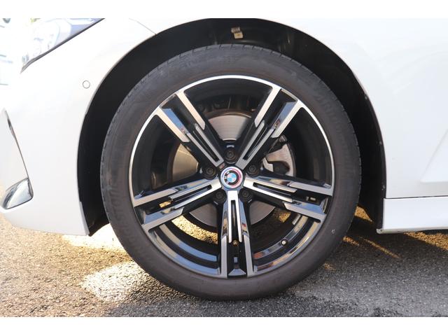３シリーズ ３２０ｄ　ｘＤｒｉｖｅＭスポーツハイラインパッケージ　アルピンホワイト／認定中古車／ディーラー／レンタアップ／３６０°カメラ／ＥＴＣ／ＬＥＤ／ナビ／インテリジェントセーフティ／シートヒーター／４ＷＤ／ＨＤＤ／電動シート／ＵＳＢ／Ｂｌｕｅｔｏｏｔｈ／本革（16枚目）