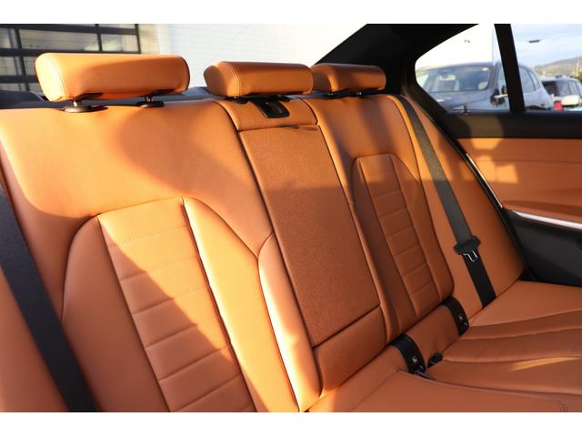 ３シリーズ ３２０ｄ　ｘＤｒｉｖｅＭスポーツハイラインパッケージ　アルピンホワイト／認定中古車／ディーラー／レンタアップ／３６０°カメラ／ＥＴＣ／ＬＥＤ／ナビ／インテリジェントセーフティ／シートヒーター／４ＷＤ／ＨＤＤ／電動シート／ＵＳＢ／Ｂｌｕｅｔｏｏｔｈ／本革（33枚目）