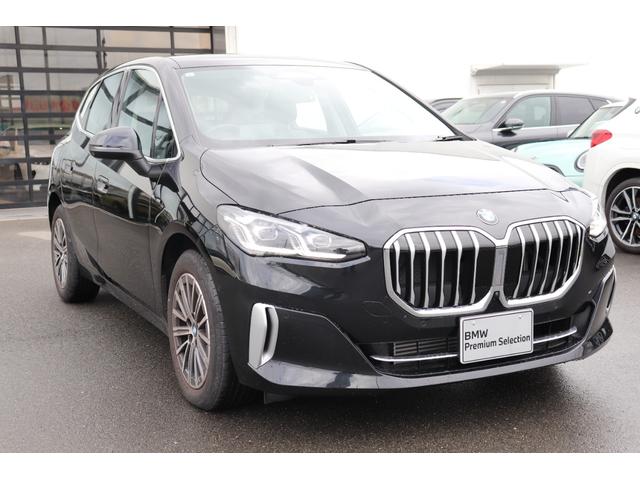 ２シリーズ ２１８ｉアクティブツアラー　エクスクルーシブ　ブラックサファイア／認定中古車／ディーラー／レンタアップ／ＬＥＤ／スマートキー／ＵＳＢ／レーンアシスト／ＡＣＣ／オートライト／電動シート／パーキングアシスト／ＥＴＣ／ＨＤＤナビ／バックカメラ／ソナー（2枚目）