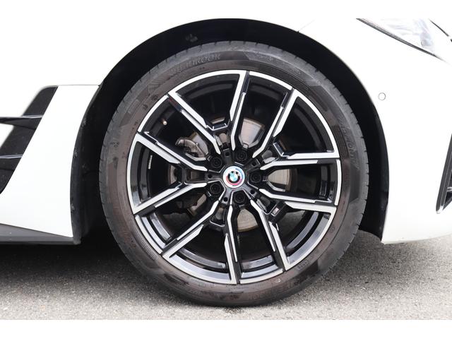 ４シリーズ ４２０ｉグランクーペ　Ｍスポーツハイラインパッケージ　ミネラルホワイト／認定中古車／ディーラー／黒革シート／パーキングアシスト／衝突軽減ブレーキ／ＨＤＤナビ／ＥＴＣ車載器／シートヒーター／ＬＥＤヘッドライト／ＡＣＣ／ＵＳＢ／前後センサー／Ｂカメラ／（13枚目）