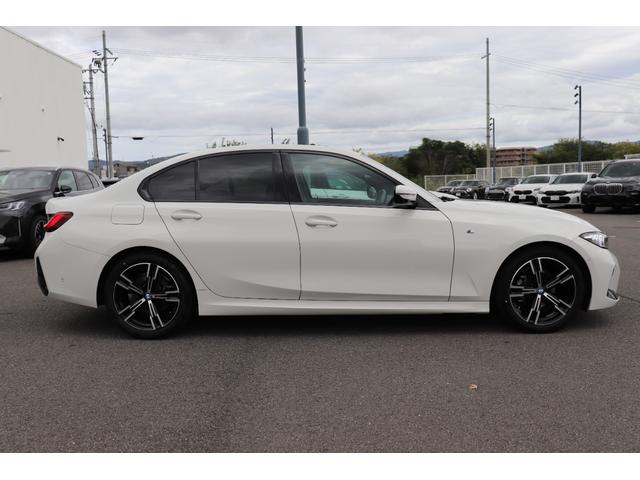 ３シリーズ ３１８ｉ　Ｍスポーツ　ハイラインパッケージ　アルピンホワイト／認定中古車／ディーラー車／レンタアップ／アクティブクルーズコントロール／ＥＴＣ／パワーシート／Ｂｌｕｅｔｏｏｔｈ／シートヒーター／バックカメラ／近距離センサー／緊急ブレーキアシスト（11枚目）