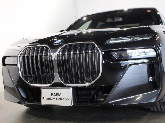 ７シリーズ ７４０ｄ　ｘＤｒｉｖｅ　Ｍスポーツ　ブラックサファイア／認定中古車／ディーラー／バックカメラ／パノラマガラスサンルーフ／レザーシート／ＬＥＤ／３６０度カメラ／ＡＣＣ／４ＷＤ／車線逸脱／ＥＴＣ／シートヒーター／シートエアコン／ＨＤＤナビ（5枚目）