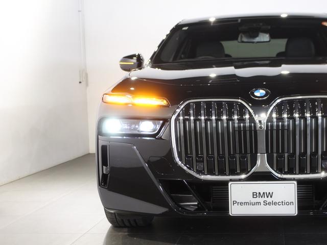 ７シリーズ ７４０ｄ　ｘＤｒｉｖｅ　Ｍスポーツ　ブラックサファイア／認定中古車／ディーラー／バックカメラ／パノラマガラスサンルーフ／レザーシート／ＬＥＤ／３６０度カメラ／ＡＣＣ／４ＷＤ／車線逸脱／ＥＴＣ／シートヒーター／シートエアコン／ＨＤＤナビ（8枚目）