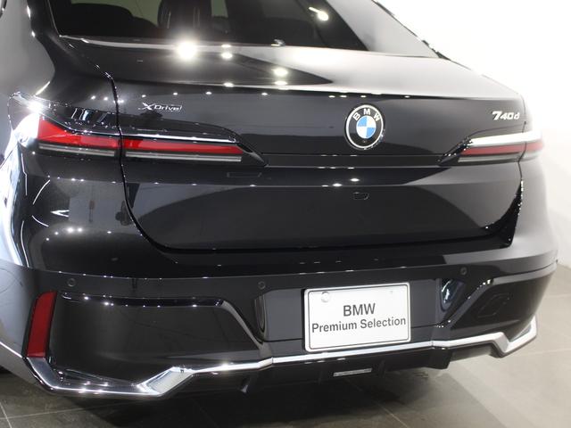７シリーズ ７４０ｄ　ｘＤｒｉｖｅ　Ｍスポーツ　ブラックサファイア／認定中古車／ディーラー／バックカメラ／パノラマガラスサンルーフ／レザーシート／ＬＥＤ／３６０度カメラ／ＡＣＣ／４ＷＤ／車線逸脱／ＥＴＣ／シートヒーター／シートエアコン／ＨＤＤナビ（19枚目）