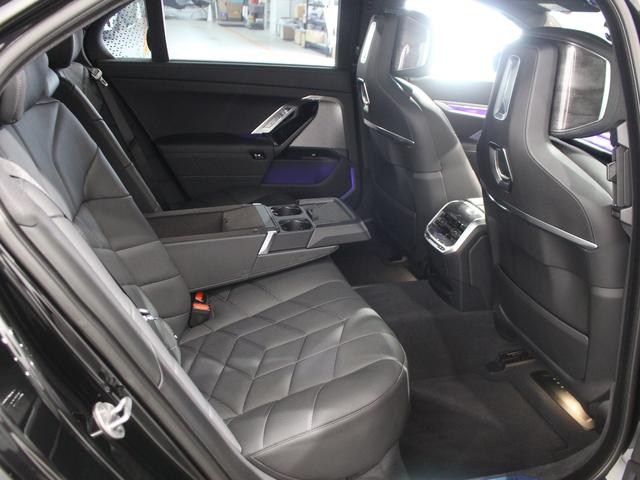 ７シリーズ ７４０ｄ　ｘＤｒｉｖｅ　Ｍスポーツ　ブラックサファイア／認定中古車／ディーラー／バックカメラ／パノラマガラスサンルーフ／レザーシート／ＬＥＤ／３６０度カメラ／ＡＣＣ／４ＷＤ／車線逸脱／ＥＴＣ／シートヒーター／シートエアコン／ＨＤＤナビ（65枚目）