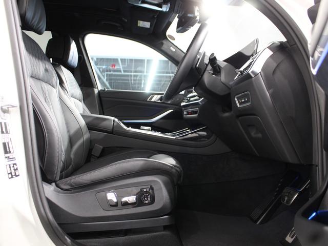 X7 xDrive 40d Mスポーツ アルピンホワイト/認定中古車/ディーラー/デモカー/ガラスサンルーフ/パーキングアシスト/360°カメラ/バックカメラ/車線逸脱警告/スマートキー/シートヒーター/エアサス/シートエアコン/ACC(44枚目)