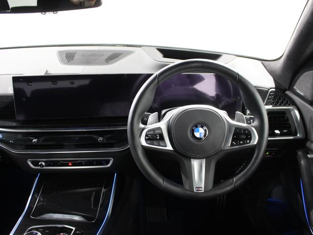 X7 xDrive 40d Mスポーツ アルピンホワイト/認定中古車/ディーラー/デモカー/ガラスサンルーフ/パーキングアシスト/360°カメラ/バックカメラ/車線逸脱警告/スマートキー/シートヒーター/エアサス/シートエアコン/ACC(50枚目)
