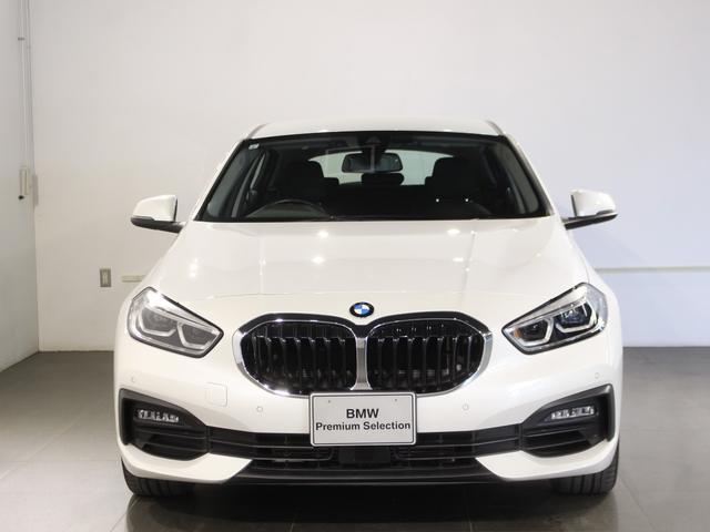 1シリーズ 118i プレイ ミネラルホワイト/インテリセーフ/アイドリングストップ/パーキングサポート/DSC/Pシート/スマートキー/ブルートゥース/オートクルーズコントロール/HDDナビゲーション/Rカメラ/キーレス/ETC(3枚目)