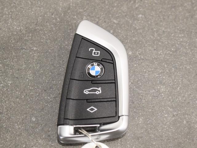M4 M4クーペ コンペティション M xDrive ブラックサファイア/認定中古車/ディーラー/ACC/ETC/パーキングアシスト/スマートキー/車線逸脱警告/4WD/HDDナビ/クリアランスソナー/Bluetooth/バックカメラ/シートヒーター(76枚目)