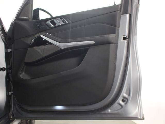 Ｘ７ ｘＤｒｉｖｅ　４０ｄ　Ｍスポーツ　認定中古車／禁煙車／正規ディーラー車／６コンフォートシート／黒レザー／スカイラウンジパノラマガラスサンルーフ／ドア　ソフト　クローズ　オートマチック／ドリンク　ホルダー　温度調整機能／ベンチレーション（55枚目）