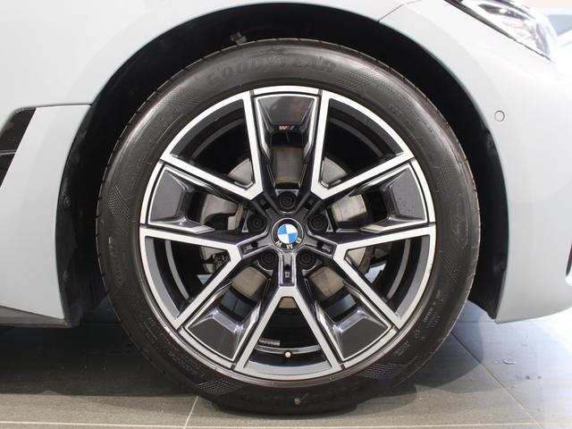 ４シリーズ ４２０ｄ　ｘＤｒｉｖｅグランクーペＭスポハイラインＰ　認定中古車／正規ディーラー車／レンタカーアップ／禁煙車／シートヒーター／電動シート調整／アクティブクルーズコントロール／ドライビング　アシスタント　プロフェッショナル／ハイビームアシスタント／ナビ付／（12枚目）