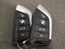 Ｍ３４０ｉ　ｘＤｒｉｖｅツーリング　ブラックサファイア／認定中古車／ディーラー車／ナビ／ＥＴＣ／フロントカメラ／ＨＤＤナビ／パワーシート／ＡＣＣ／本革／車線逸脱警告／ＬＥＤヘッドライト／シートヒーター／４ＷＤ／インテリジェントセーフティ（76枚目）