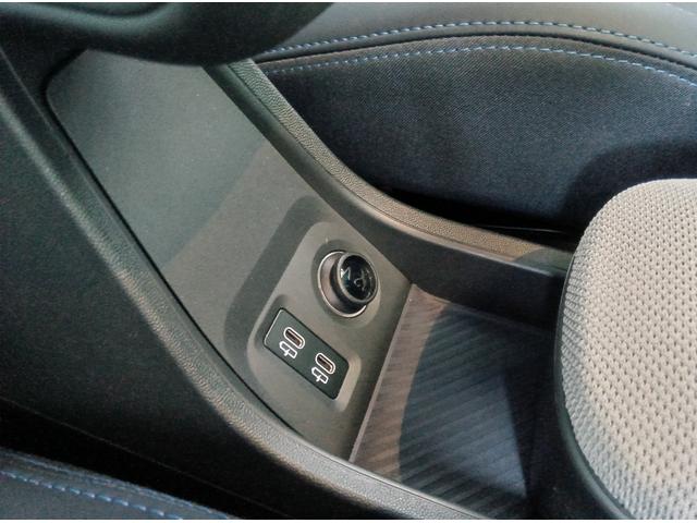 MINI クーパーC フェイバリット・トリム MN2年 デモカー ナビ ACC シートヒーター パワーシート プライバシーガラス 衝突・被害軽減ブレーキ 踏み間違い防止機能 バックカメラ 後退アシスト 駐車支援システム フェイバードトリム(15枚目)