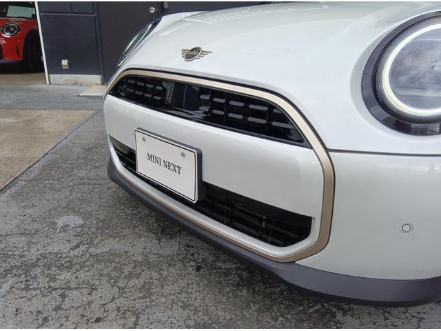 MINI クーパーC フェイバリット・トリム MN2年 デモカー ナビ ACC シートヒーター パワーシート プライバシーガラス 衝突・被害軽減ブレーキ 踏み間違い防止機能 バックカメラ 後退アシスト 駐車支援システム フェイバードトリム(33枚目)