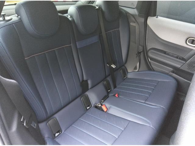 MINI クーパーC フェイバリット・トリム MN2年 デモカー ナビ ACC シートヒーター パワーシート プライバシーガラス 衝突・被害軽減ブレーキ 踏み間違い防止機能 バックカメラ 後退アシスト 駐車支援システム フェイバードトリム(35枚目)