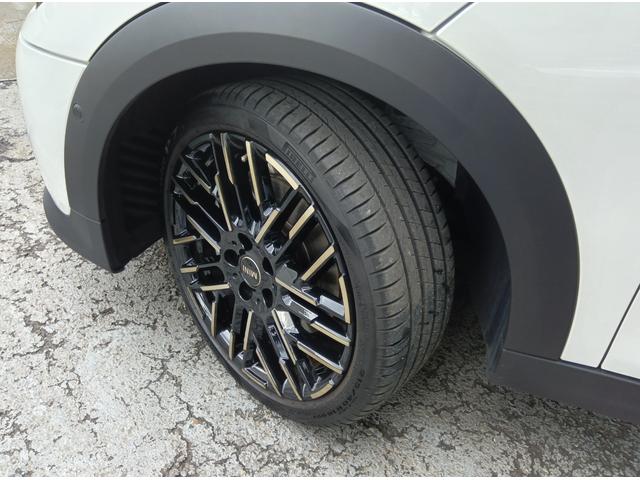 MINI クーパーC フェイバリット・トリム MN2年 デモカー ナビ ACC シートヒーター パワーシート プライバシーガラス 衝突・被害軽減ブレーキ 踏み間違い防止機能 バックカメラ 後退アシスト 駐車支援システム フェイバードトリム(52枚目)