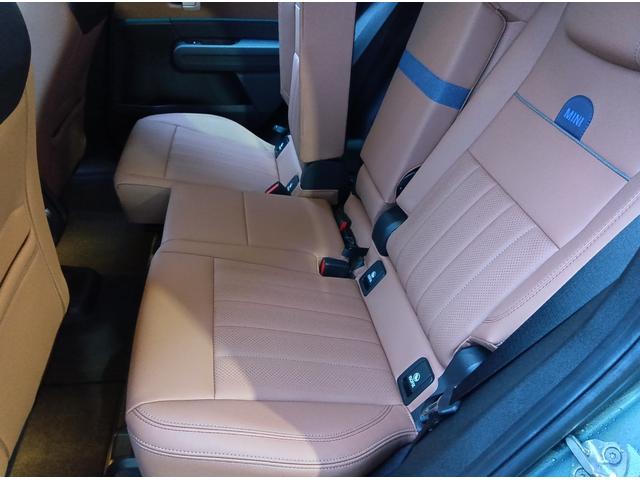 MINI カントリーマンSオール4 フェイバリット・トリム MN2年保証 ALL4 デモカー ACC 全周囲カメラ フェイバードトリム ドラレコ ナビ シート&ステアリングヒーター ETC 前後PDC 四輪駆動 踏み間違い防止機能後進アシスト(14枚目)