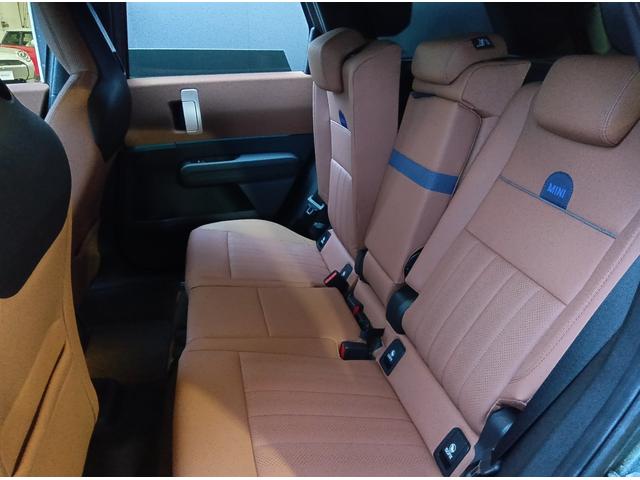 MINI カントリーマンSオール4 フェイバリット・トリム MN2年保証 ALL4 デモカー ACC 全周囲カメラ フェイバードトリム ドラレコ ナビ シート&ステアリングヒーター ETC 前後PDC 四輪駆動 踏み間違い防止機能後進アシスト(29枚目)