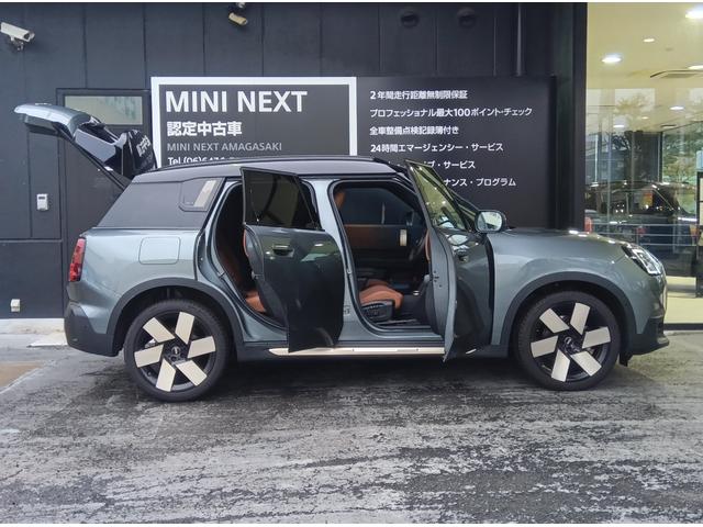MINI カントリーマンSオール4 フェイバリット・トリム MN2年保証 ALL4 デモカー ACC 全周囲カメラ フェイバードトリム ドラレコ ナビ シート&ステアリングヒーター ETC 前後PDC 四輪駆動 踏み間違い防止機能後進アシスト(65枚目)