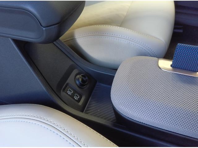 MINI クーパーC フェイバリット・トリム MN2年保証 ナビ ドラレコ ACC シートヒーター 衝突・被害軽減ブレーキ 踏み間違い防止機能 バックカメラ 後退アシスト 駐車支援 フェイバードトリム アイシーサンシャインブルー(39枚目)