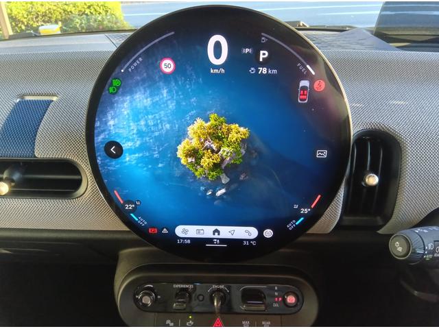 MINI クーパーC フェイバリット・トリム MN2年保証 ナビ ドラレコ ACC シートヒーター 衝突・被害軽減ブレーキ 踏み間違い防止機能 バックカメラ 後退アシスト 駐車支援 フェイバードトリム アイシーサンシャインブルー(60枚目)