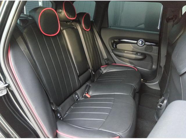 ＭＩＮＩ ジョンクーパーワークス　クラブマン　ＪＣＷ・トリム　ＭＮ２年保証　ワンオーナー　ＪＣＷ　　ＡＬＬ４　パドルシフト　ミッドナイトブラック　カバナシート装備　ピアノブラックエクステリア　バックカメラ　縦列駐車アシスト　車検整備付（6枚目）