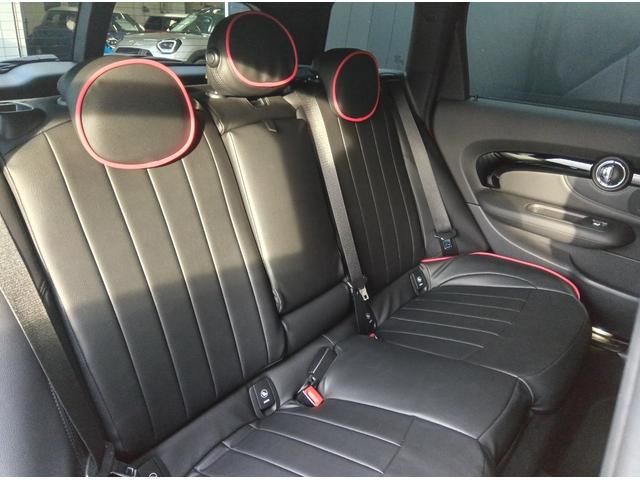 ＭＩＮＩ ジョンクーパーワークス　クラブマン　ＪＣＷ・トリム　ＭＮ２年保証　ワンオーナー　ＪＣＷ　　ＡＬＬ４　パドルシフト　ミッドナイトブラック　カバナシート装備　ピアノブラックエクステリア　バックカメラ　縦列駐車アシスト　車検整備付（13枚目）