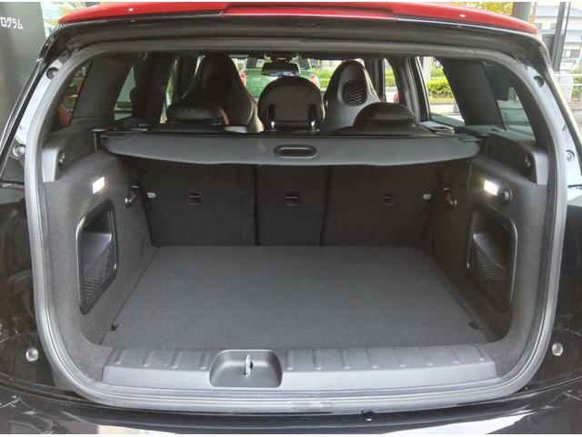 ＭＩＮＩ ジョンクーパーワークス　クラブマン　ＪＣＷ・トリム　ＭＮ２年保証　ワンオーナー　ＪＣＷ　　ＡＬＬ４　パドルシフト　ミッドナイトブラック　カバナシート装備　ピアノブラックエクステリア　バックカメラ　縦列駐車アシスト　車検整備付（21枚目）